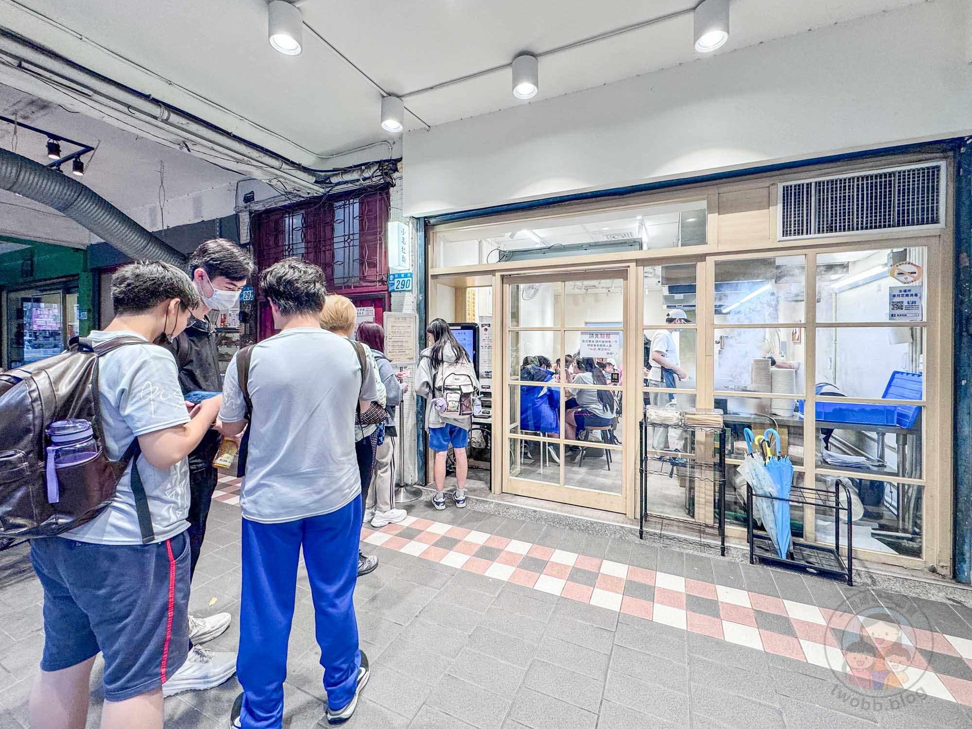 新北|小高拉麵》板橋拉麵推薦、平價高CP值拉麵、口味可客製,提供免費加麵,還有甜點。 - 第2張圖 新北|小高拉麵》板橋拉麵推薦、平價高CP值拉麵、口味可客製,提供免費加麵,還有甜點。