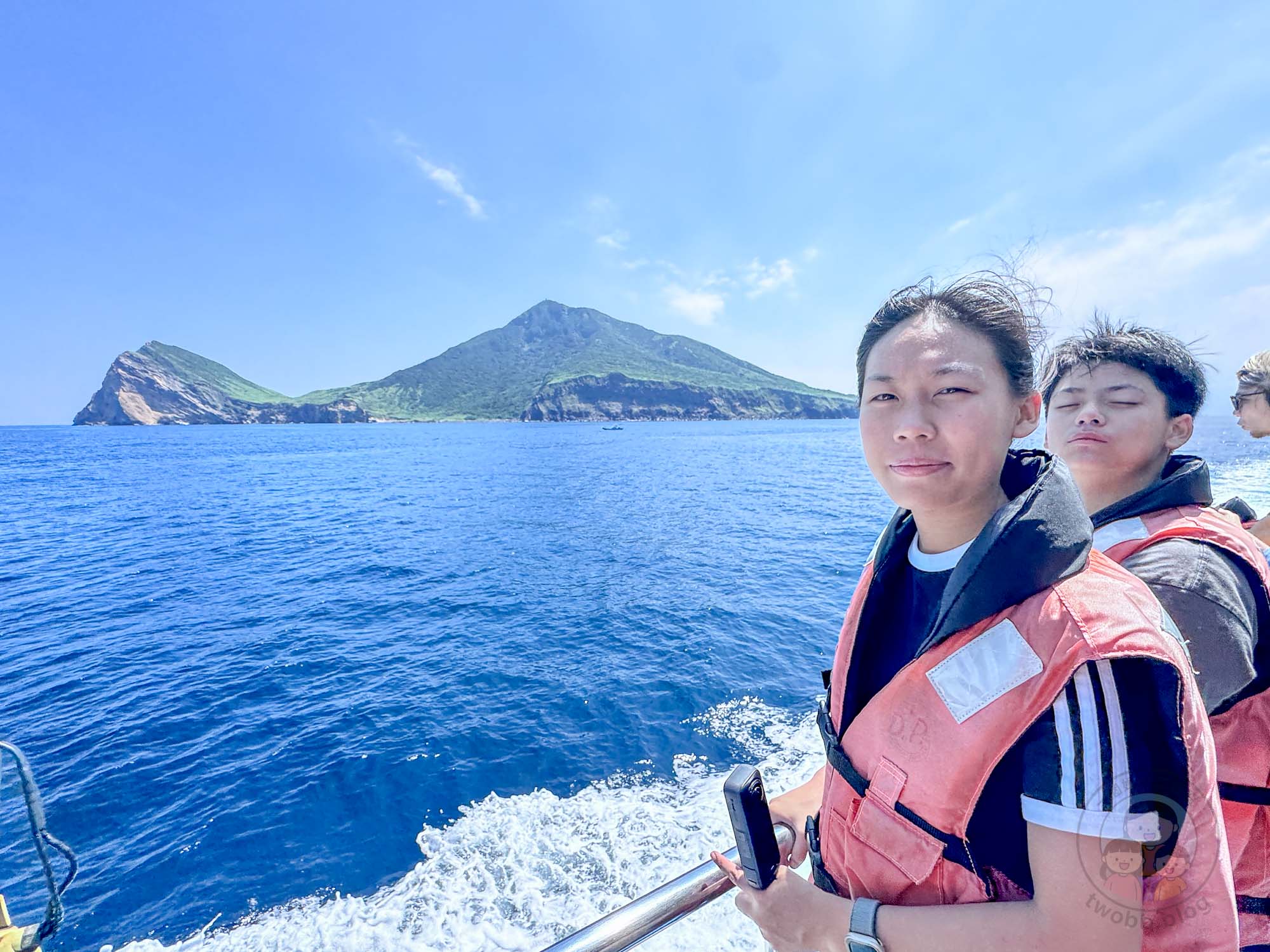 宜蘭賞鯨｜優惠包套行程、360度環繞龜山島、宜蘭龜山島半日遊》近距離欣賞龜山奇景、與海豚共舞