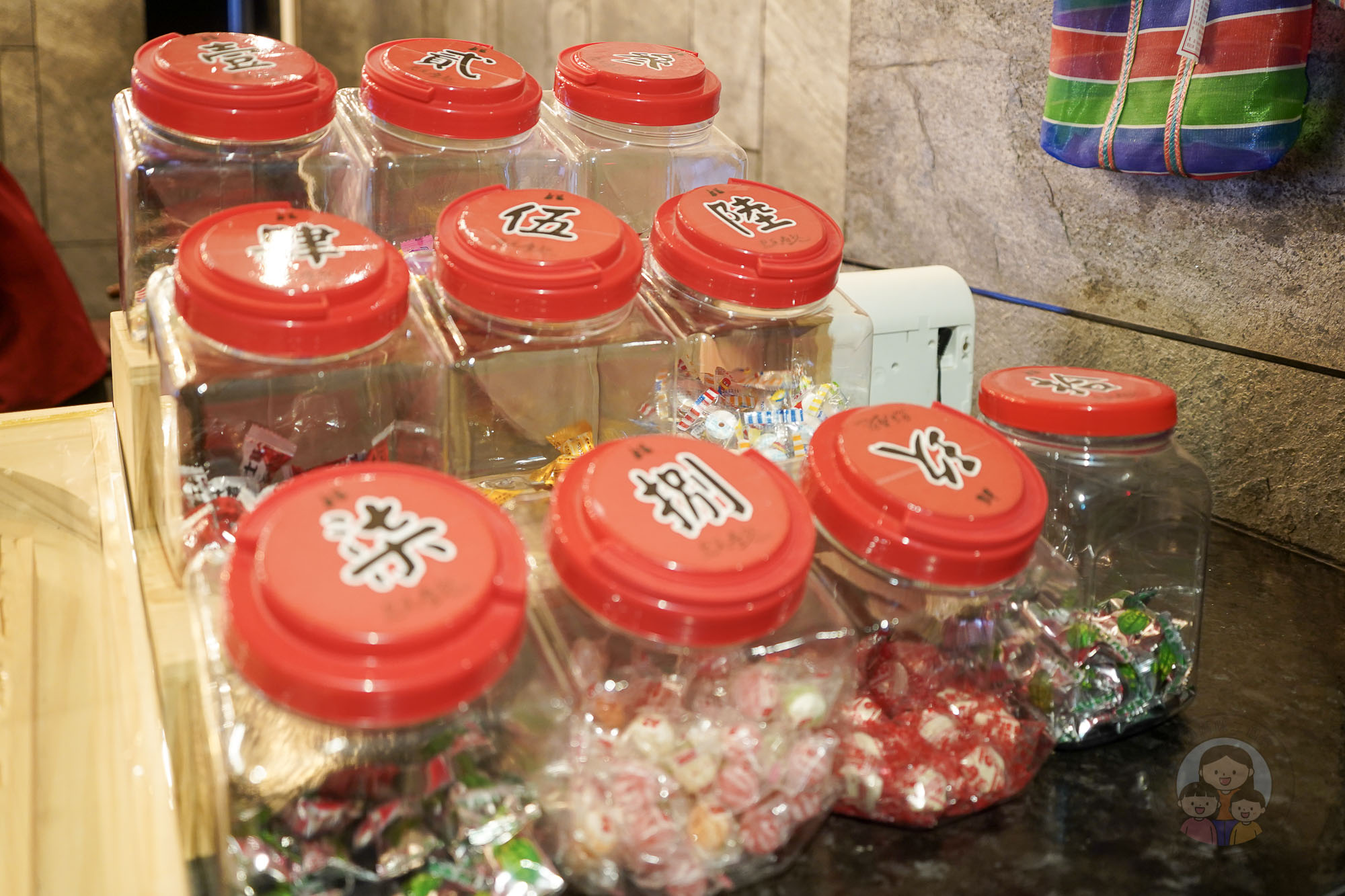 雲林|虎尾春秋文創設計旅店》全台首創布袋戲主題旅館、附設親子遊戲室、布袋戲台操偶區、露天Lounge Bar。 - 第8張圖 雲林|虎尾春秋文創設計旅店》全台首創布袋戲主題旅館、附設親子遊戲室、布袋戲台操偶區、露天Lounge Bar。