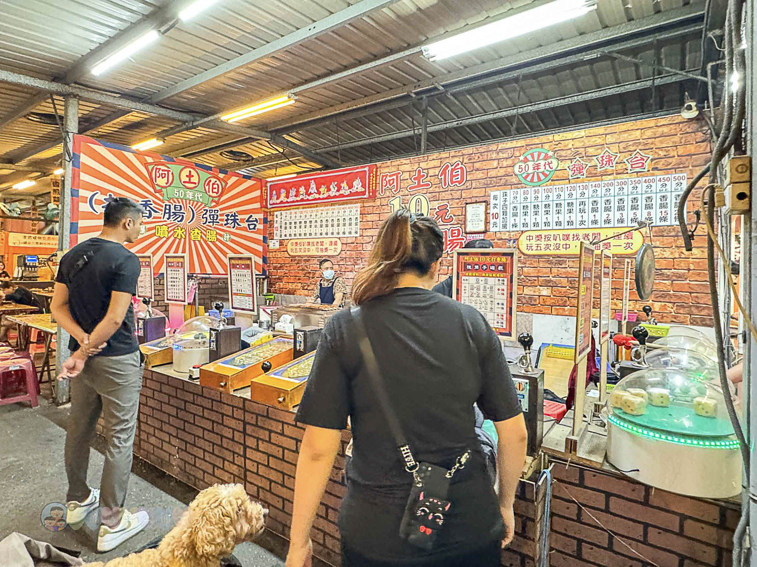 桃園|八德興仁花園夜市》6000坪美食天地吃透透!歡樂王國遊樂設施套票攻略,親子夜市玩透透 - 第46張圖 桃園八德興仁花園夜市