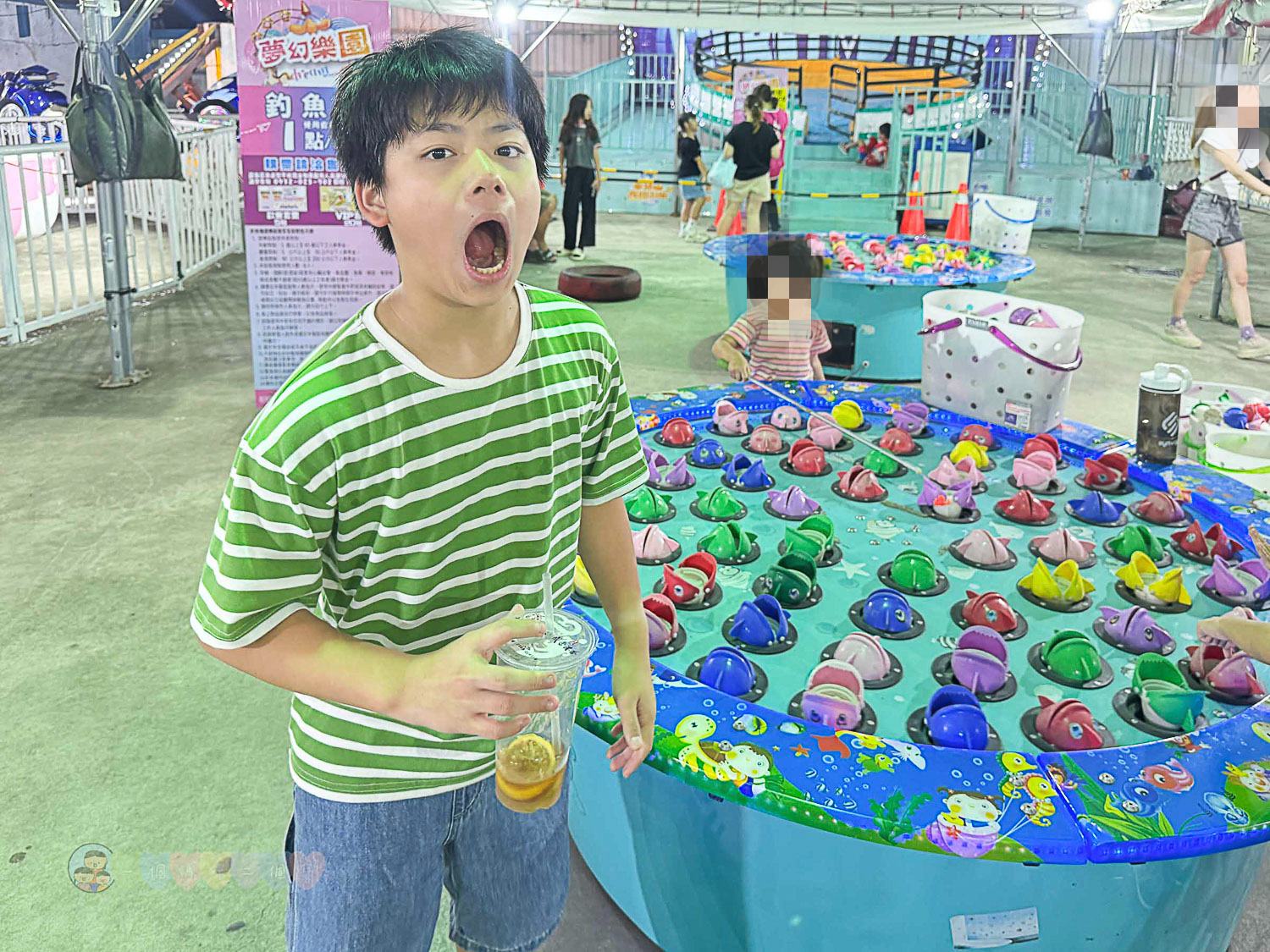 桃園|八德興仁花園夜市》6000坪美食天地吃透透!歡樂王國遊樂設施套票攻略,親子夜市玩透透 - 第74張圖 桃園|八德興仁花園夜市》6000坪美食天地吃透透!歡樂王國遊樂設施套票攻略,親子夜市玩透透